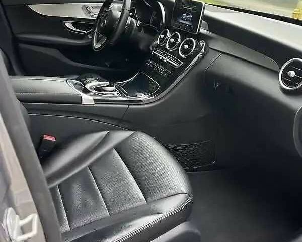 Сірий Мерседес Ц-Клас, об'ємом двигуна 2 л та пробігом 225 тис. км за 17500 $, фото 8 на Automoto.ua