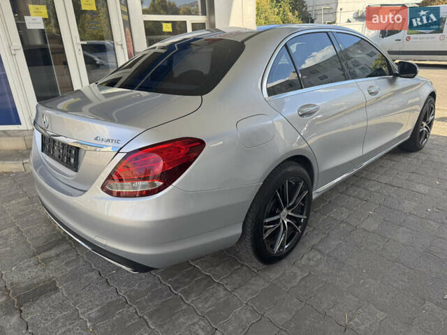 Серый Мерседес Ц-Класс, объемом двигателя 0 л и пробегом 201 тыс. км за 17500 $, фото 3 на Automoto.ua