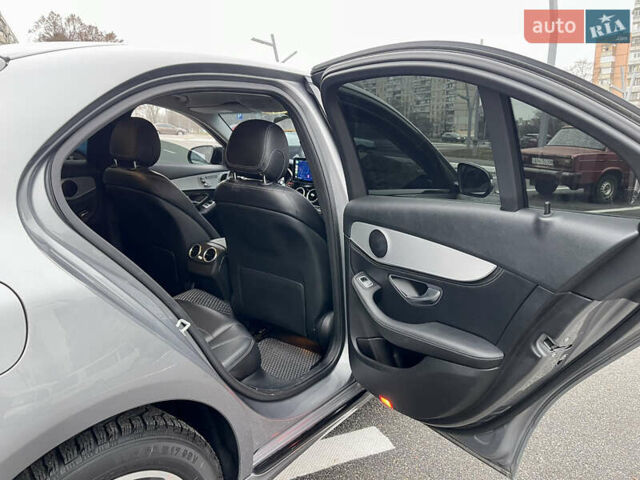 Серый Мерседес Ц-Класс, объемом двигателя 2 л и пробегом 96 тыс. км за 18900 $, фото 39 на Automoto.ua