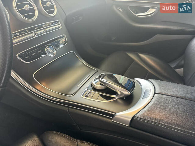 Серый Мерседес Ц-Класс, объемом двигателя 0 л и пробегом 201 тыс. км за 17500 $, фото 9 на Automoto.ua