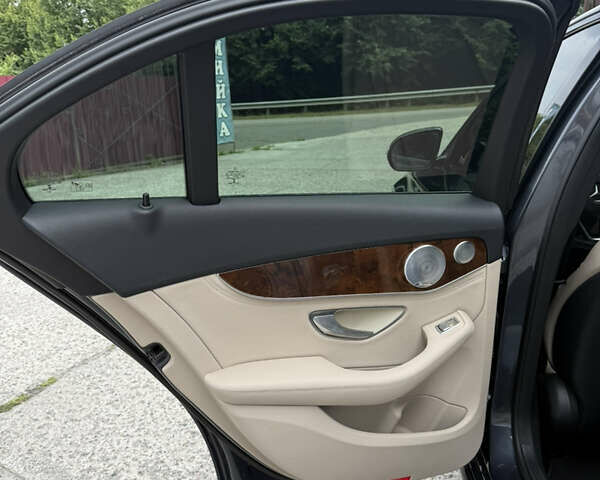 Мерседес Ц-Класс 2015 в Киеве на Automoto.ua Серый Мерседес Ц-Класс, объемом двигателя 1.99 л и пробегом 119 тыс. км за 20499 $, фото 31 на Automoto.ua