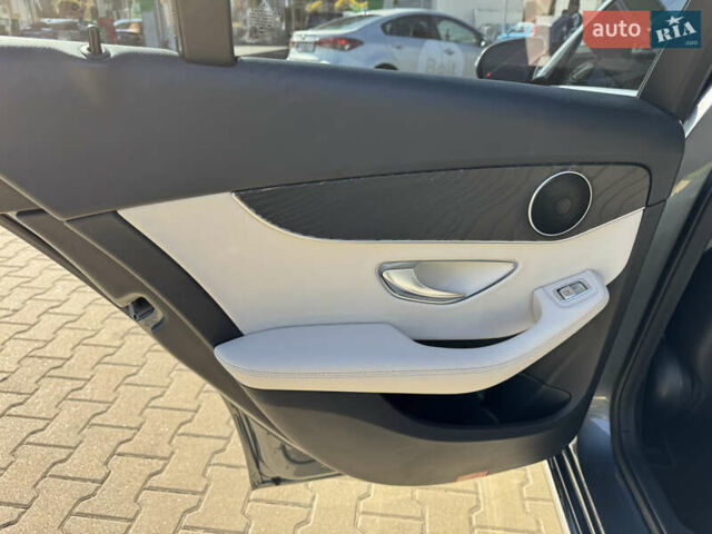 Сірий Мерседес Ц-Клас, об'ємом двигуна 1.99 л та пробігом 113 тис. км за 21000 $, фото 18 на Automoto.ua