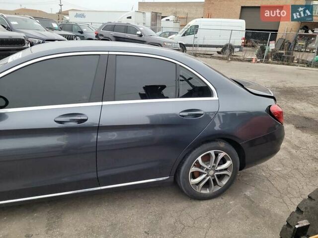 Сірий Мерседес Ц-Клас, об'ємом двигуна 2 л та пробігом 144 тис. км за 8800 $, фото 5 на Automoto.ua