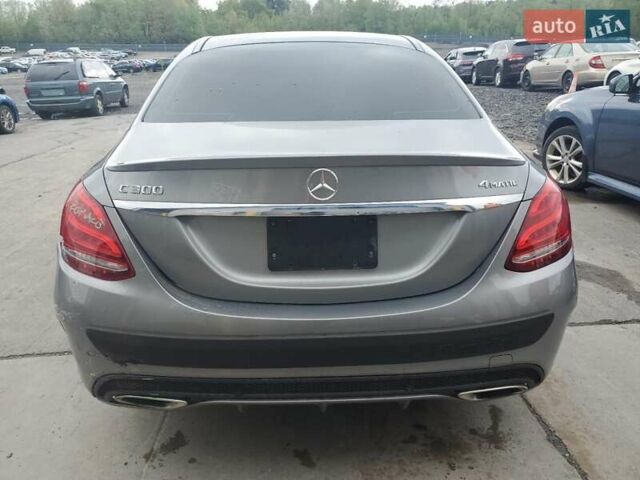 Сірий Мерседес Ц-Клас, об'ємом двигуна 2 л та пробігом 110 тис. км за 3000 $, фото 5 на Automoto.ua