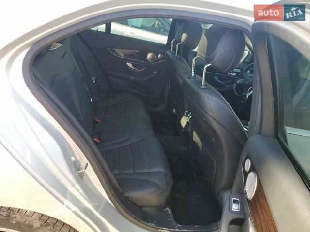 Серый Мерседес Ц-Класс, объемом двигателя 2 л и пробегом 22 тыс. км за 6200 $, фото 9 на Automoto.ua