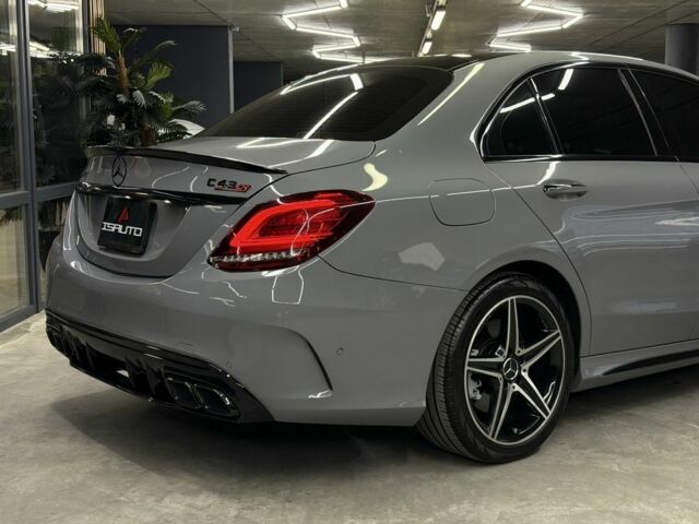 Серый Мерседес Ц-Класс, объемом двигателя 3 л и пробегом 122 тыс. км за 29900 $, фото 11 на Automoto.ua