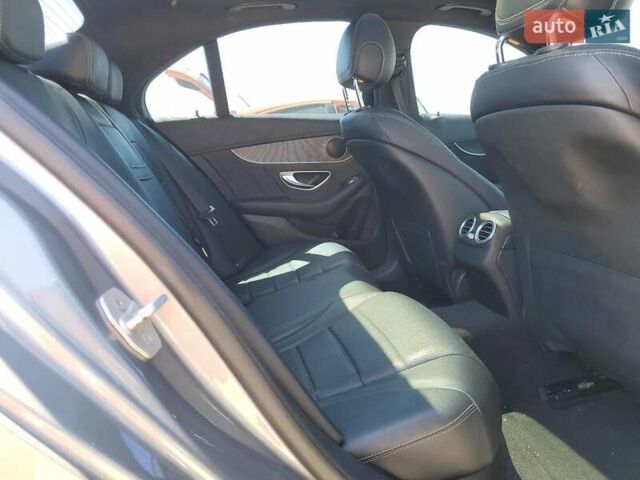 Сірий Мерседес Ц-Клас, об'ємом двигуна 2 л та пробігом 69 тис. км за 3500 $, фото 9 на Automoto.ua