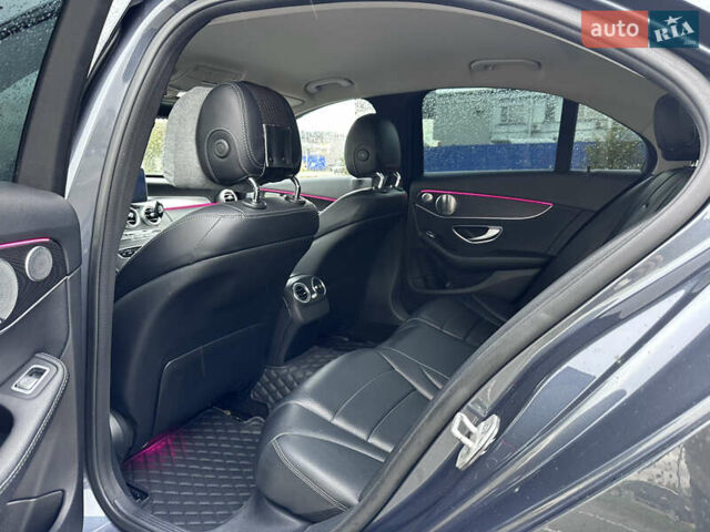 Сірий Мерседес Ц-Клас, об'ємом двигуна 1.99 л та пробігом 193 тис. км за 19900 $, фото 7 на Automoto.ua