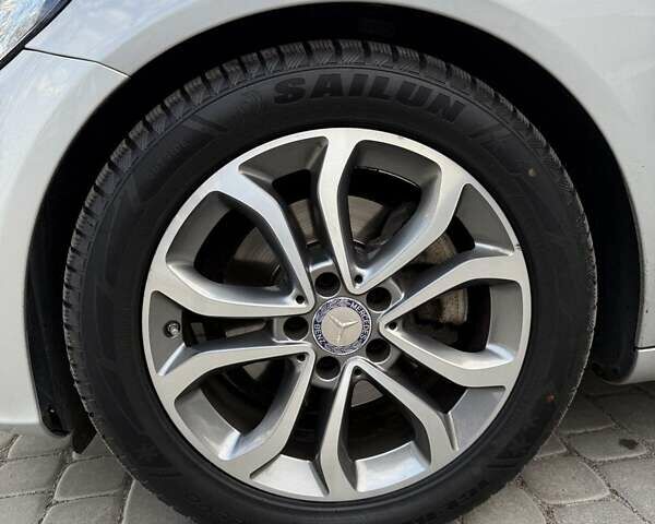 Серый Мерседес Ц-Класс, объемом двигателя 2.14 л и пробегом 187 тыс. км за 24500 $, фото 15 на Automoto.ua