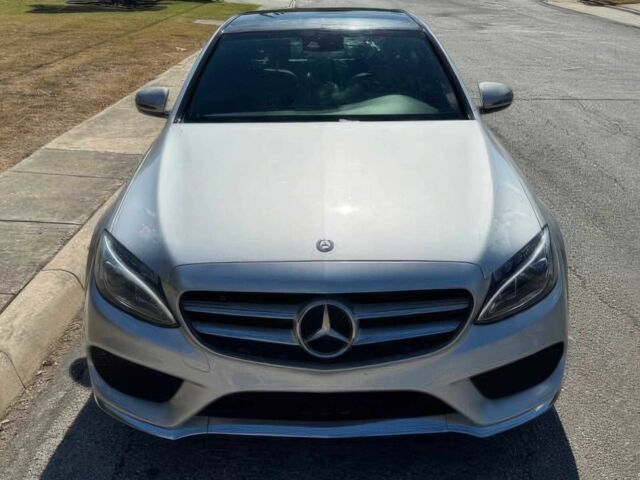 Серый Мерседес Ц-Класс, объемом двигателя 2 л и пробегом 73 тыс. км за 15000 $, фото 1 на Automoto.ua