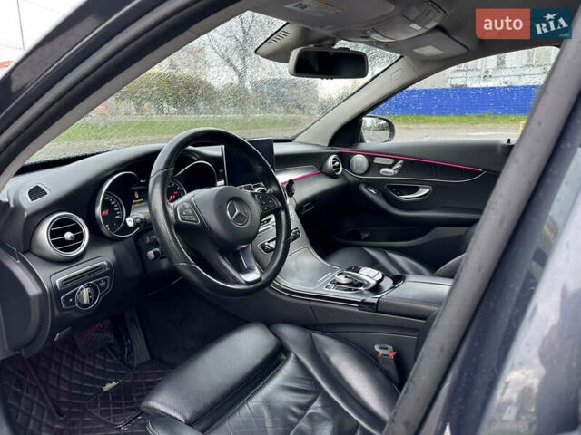 Сірий Мерседес Ц-Клас, об'ємом двигуна 1.99 л та пробігом 193 тис. км за 19900 $, фото 2 на Automoto.ua