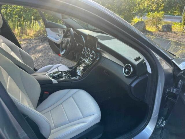 Серый Мерседес Ц-Класс, объемом двигателя 2 л и пробегом 76 тыс. км за 13200 $, фото 11 на Automoto.ua