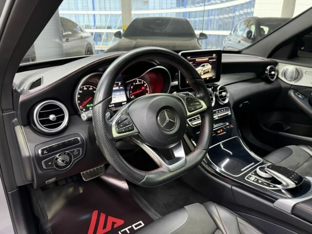 Серый Мерседес Ц-Класс, объемом двигателя 3 л и пробегом 122 тыс. км за 29900 $, фото 17 на Automoto.ua