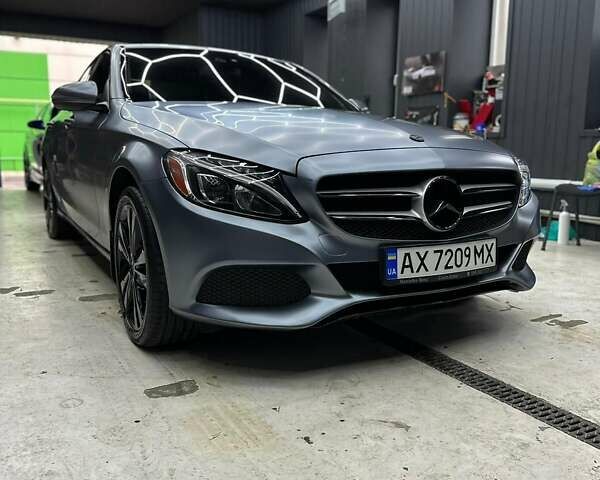 Серый Мерседес Ц-Класс, объемом двигателя 1.99 л и пробегом 109 тыс. км за 25000 $, фото 5 на Automoto.ua