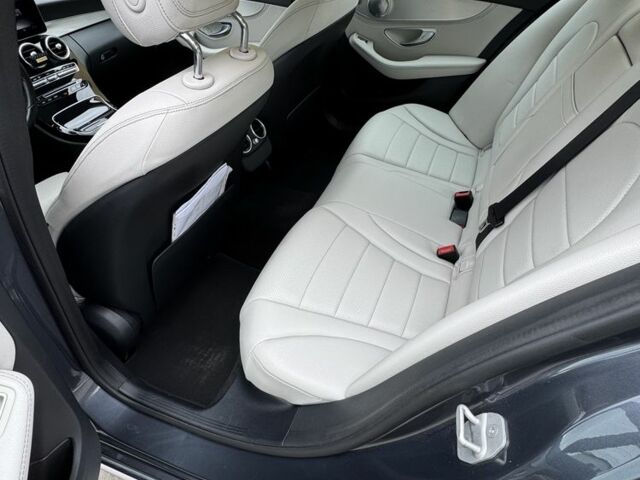 Сірий Мерседес Ц-Клас, об'ємом двигуна 2 л та пробігом 200 тис. км за 18800 $, фото 16 на Automoto.ua