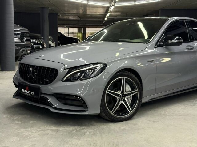 Серый Мерседес Ц-Класс, объемом двигателя 3 л и пробегом 122 тыс. км за 29900 $, фото 7 на Automoto.ua