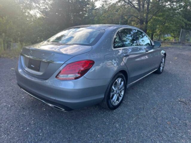 Серый Мерседес Ц-Класс, объемом двигателя 2 л и пробегом 76 тыс. км за 13200 $, фото 5 на Automoto.ua