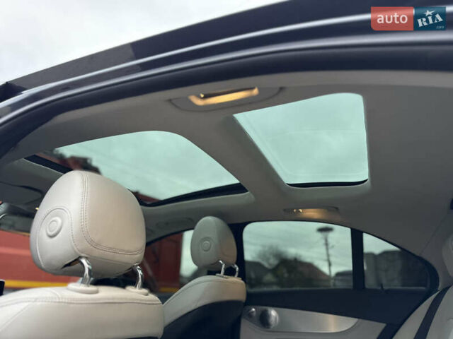 Серый Мерседес Ц-Класс, объемом двигателя 2 л и пробегом 199 тыс. км за 16950 $, фото 30 на Automoto.ua