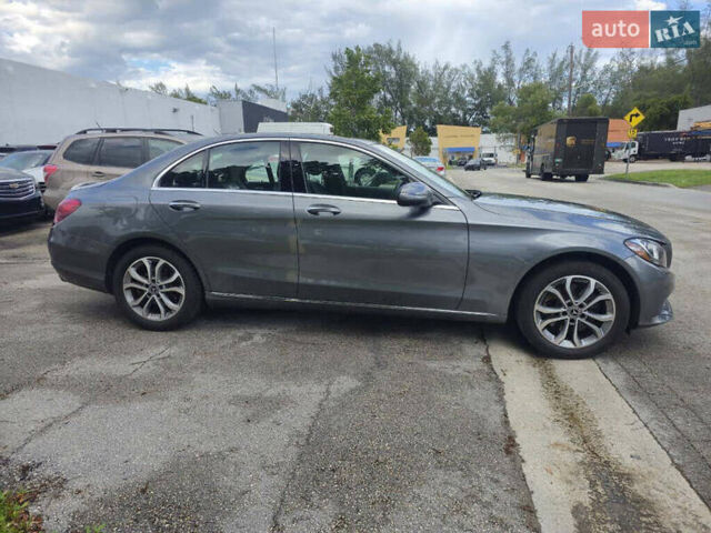Сірий Мерседес Ц-Клас, об'ємом двигуна 2 л та пробігом 76 тис. км за 5900 $, фото 6 на Automoto.ua