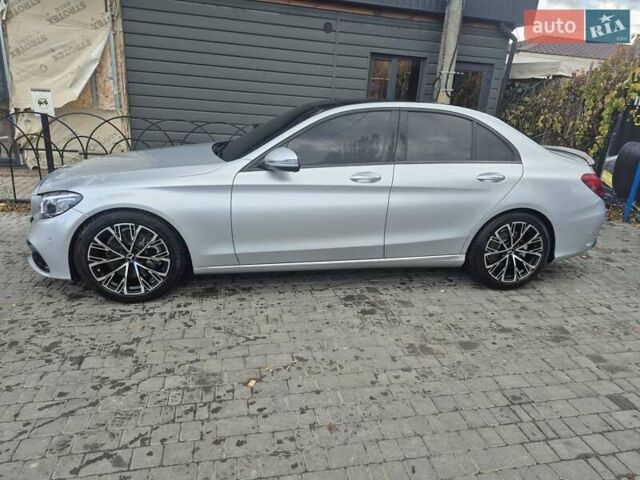 Серый Мерседес Ц-Класс, объемом двигателя 2 л и пробегом 159 тыс. км за 25000 $, фото 1 на Automoto.ua