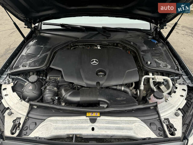 Серый Мерседес Ц-Класс, объемом двигателя 2.14 л и пробегом 86 тыс. км за 23777 $, фото 8 на Automoto.ua