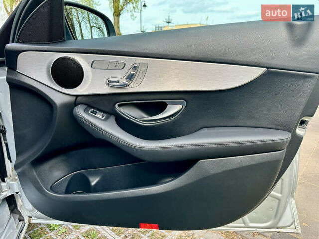 Серый Мерседес Ц-Класс, объемом двигателя 2.2 л и пробегом 98 тыс. км за 27000 $, фото 13 на Automoto.ua