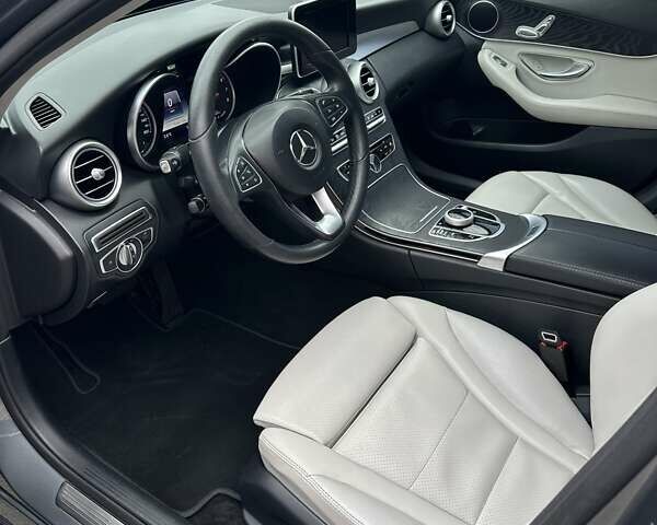 Сірий Мерседес Ц-Клас, об'ємом двигуна 1.99 л та пробігом 96 тис. км за 19000 $, фото 1 на Automoto.ua