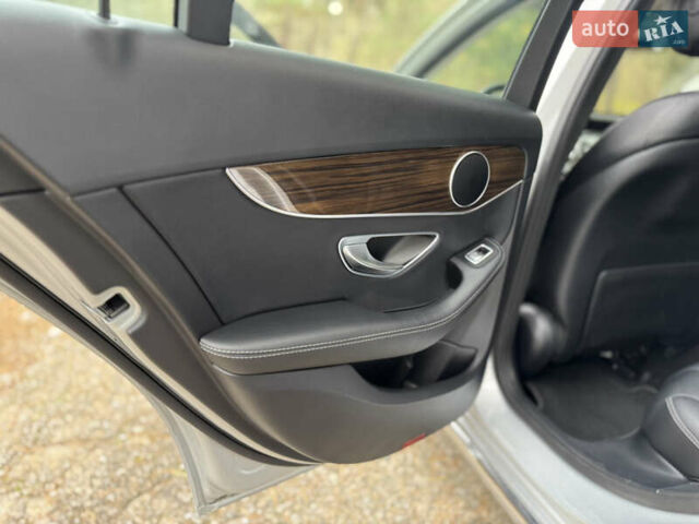 Серый Мерседес Ц-Класс, объемом двигателя 2 л и пробегом 56 тыс. км за 21500 $, фото 15 на Automoto.ua