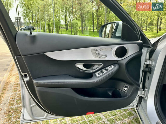 Серый Мерседес Ц-Класс, объемом двигателя 2.2 л и пробегом 98 тыс. км за 27000 $, фото 12 на Automoto.ua