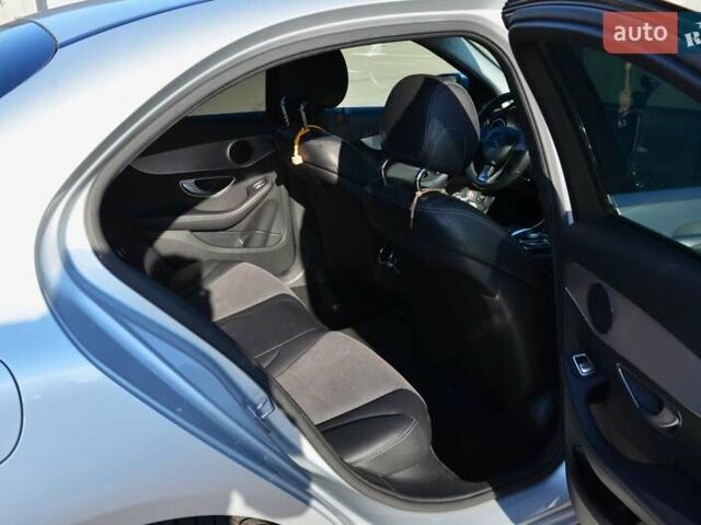 Серый Мерседес Ц-Класс, объемом двигателя 1.6 л и пробегом 177 тыс. км за 19500 $, фото 36 на Automoto.ua