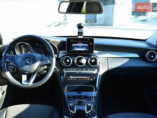 Серый Мерседес Ц-Класс, объемом двигателя 1.6 л и пробегом 177 тыс. км за 19500 $, фото 37 на Automoto.ua