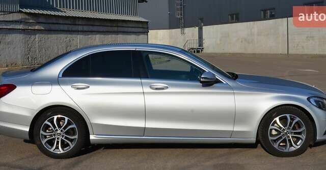 Серый Мерседес Ц-Класс, объемом двигателя 1.6 л и пробегом 177 тыс. км за 19500 $, фото 5 на Automoto.ua