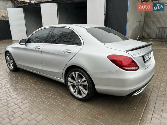 Сірий Мерседес Ц-Клас, об'ємом двигуна 2.14 л та пробігом 66 тис. км за 25699 $, фото 7 на Automoto.ua