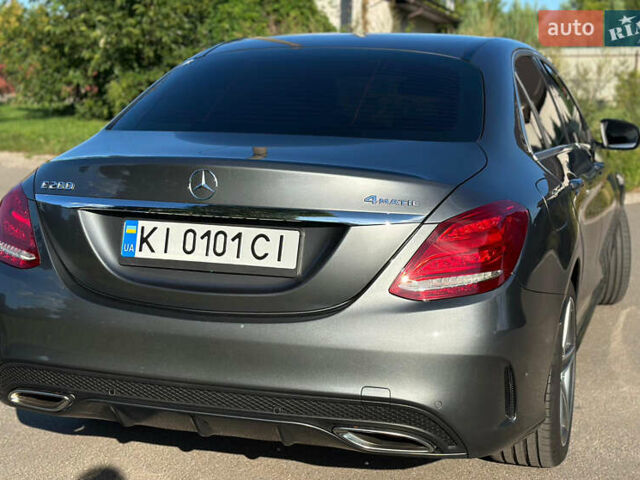 Сірий Мерседес Ц-Клас, об'ємом двигуна 2 л та пробігом 180 тис. км за 25800 $, фото 1 на Automoto.ua