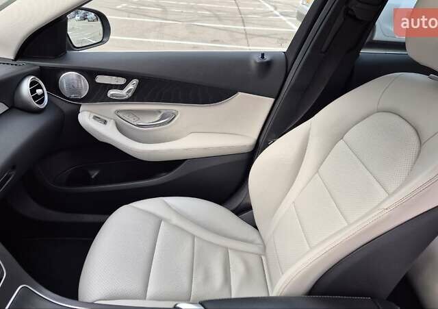 Серый Мерседес Ц-Класс, объемом двигателя 1.99 л и пробегом 160 тыс. км за 28500 $, фото 9 на Automoto.ua