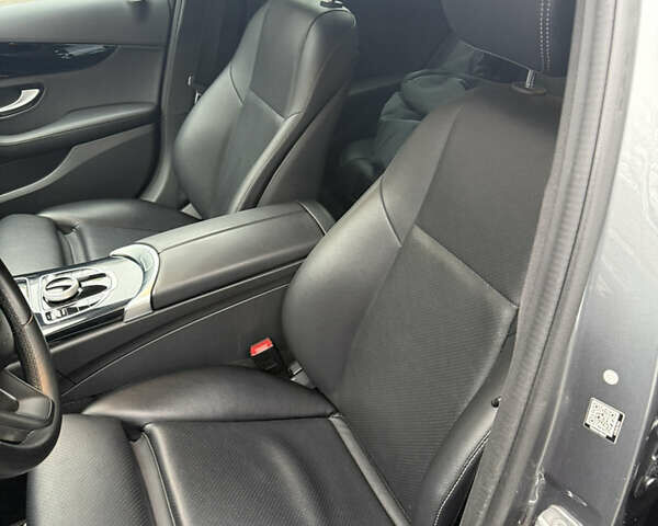 Серый Мерседес Ц-Класс, объемом двигателя 2.14 л и пробегом 86 тыс. км за 23777 $, фото 7 на Automoto.ua