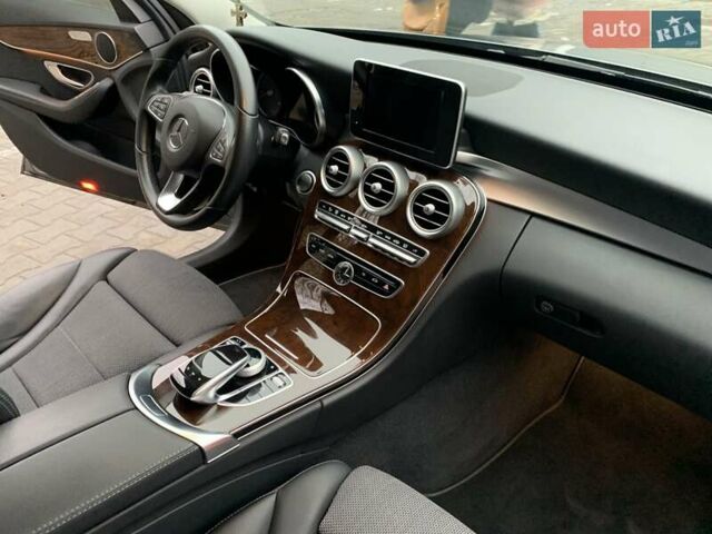 Серый Мерседес Ц-Класс, объемом двигателя 1.6 л и пробегом 48 тыс. км за 27000 $, фото 5 на Automoto.ua