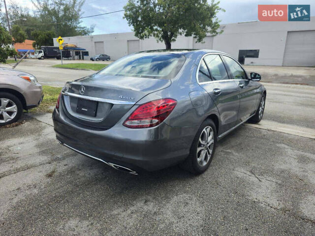 Сірий Мерседес Ц-Клас, об'ємом двигуна 2 л та пробігом 76 тис. км за 5900 $, фото 5 на Automoto.ua