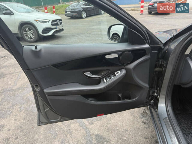 Серый Мерседес Ц-Класс, объемом двигателя 2.14 л и пробегом 86 тыс. км за 23777 $, фото 14 на Automoto.ua