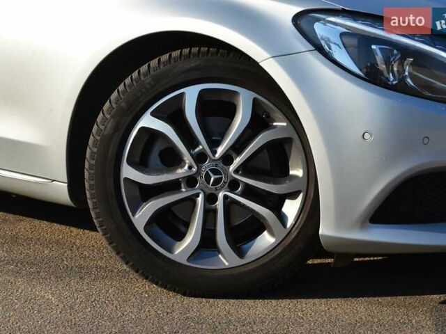 Серый Мерседес Ц-Класс, объемом двигателя 1.6 л и пробегом 177 тыс. км за 19500 $, фото 9 на Automoto.ua