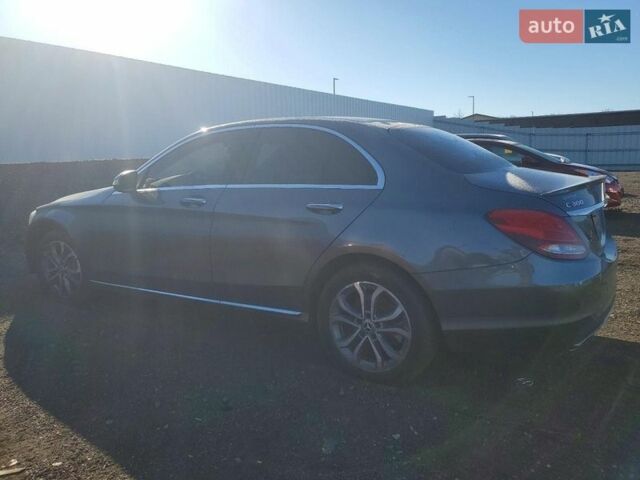 Серый Мерседес Ц-Класс, объемом двигателя 2 л и пробегом 112 тыс. км за 4100 $, фото 1 на Automoto.ua