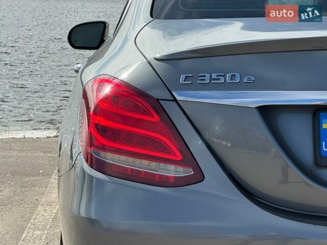 Сірий Мерседес Ц-Клас, об'ємом двигуна 1.99 л та пробігом 160 тис. км за 28500 $, фото 13 на Automoto.ua