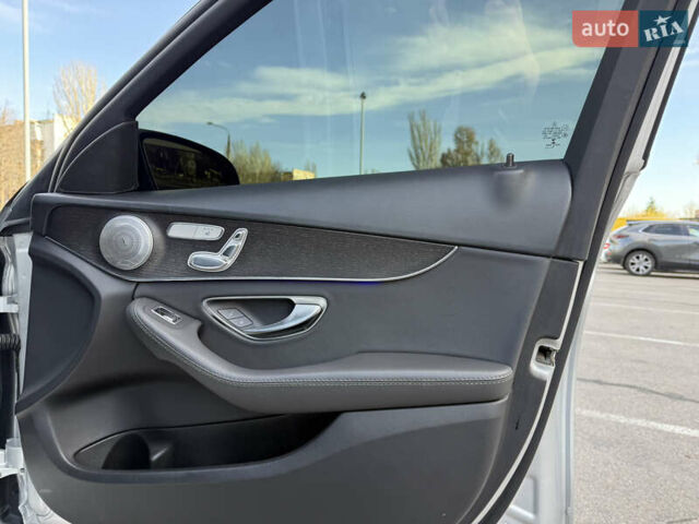 Серый Мерседес Ц-Класс, объемом двигателя 1.99 л и пробегом 98 тыс. км за 22400 $, фото 16 на Automoto.ua