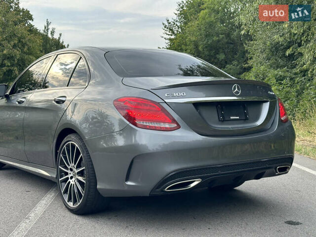 Серый Мерседес Ц-Класс, объемом двигателя 1.95 л и пробегом 85 тыс. км за 26700 $, фото 9 на Automoto.ua