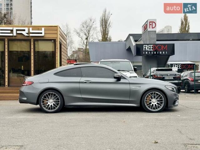 Серый Мерседес Ц-Класс, объемом двигателя 3.98 л и пробегом 57 тыс. км за 63500 $, фото 7 на Automoto.ua