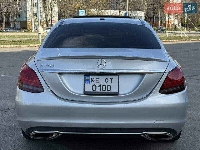 Серый Мерседес Ц-Класс, объемом двигателя 1.99 л и пробегом 98 тыс. км за 22400 $, фото 4 на Automoto.ua
