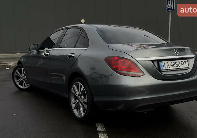 Сірий Мерседес Ц-Клас, об'ємом двигуна 1.99 л та пробігом 35 тис. км за 27500 $, фото 4 на Automoto.ua
