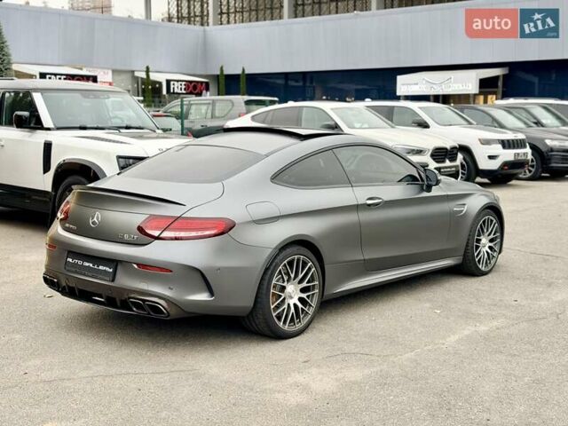 Серый Мерседес Ц-Класс, объемом двигателя 3.98 л и пробегом 57 тыс. км за 63500 $, фото 5 на Automoto.ua