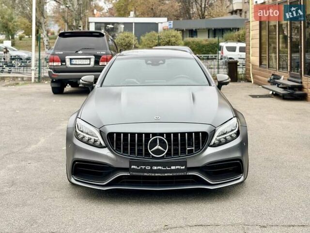 Серый Мерседес Ц-Класс, объемом двигателя 3.98 л и пробегом 57 тыс. км за 63500 $, фото 1 на Automoto.ua