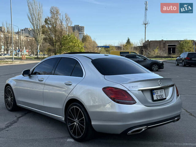 Серый Мерседес Ц-Класс, объемом двигателя 1.99 л и пробегом 98 тыс. км за 22400 $, фото 3 на Automoto.ua